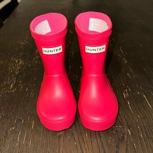 NWOT Hunter Kids’ Classic Rain Boot - Size 5 Toddler